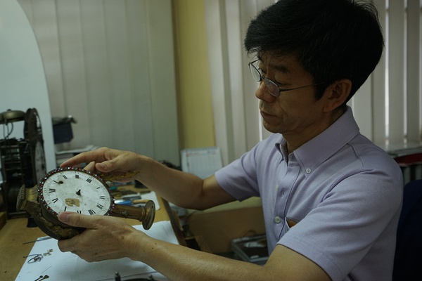 p2399949840.jpg