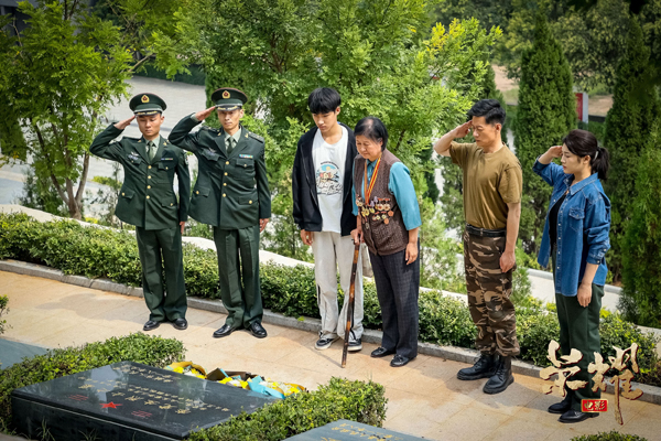 剧照 (13)
